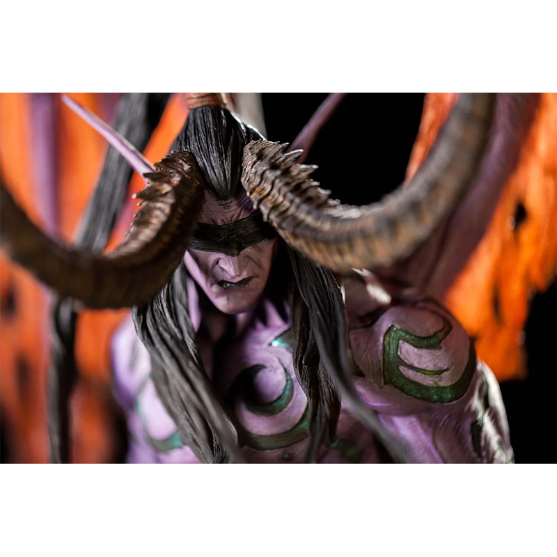 Blizzard World of Warcraft Illidan Stormrage 60 cm Statue